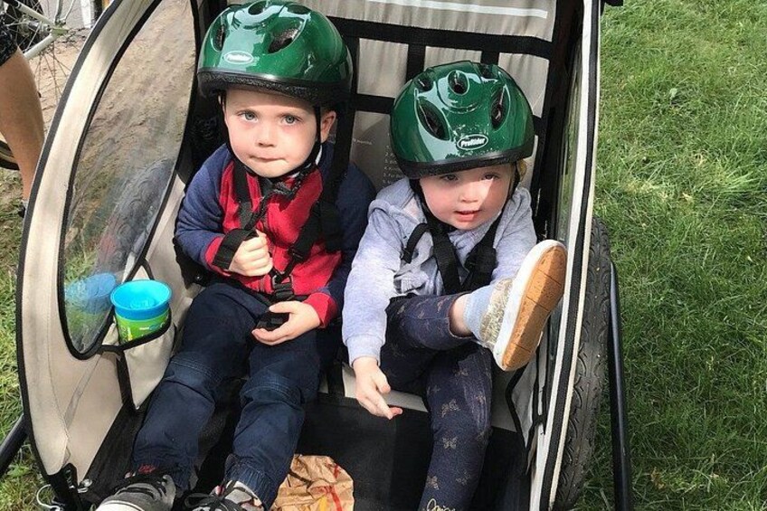 Child equipment available on our Family Friendly Chicago Food & Bike Tour. Ride a Bicycle with ease and enjoy one of the safest, most fun Kid-Friendly Things to do in Chicago. 3