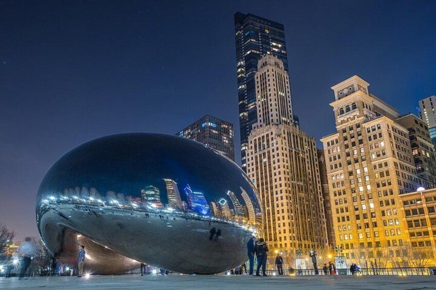 See Cloud Gate shine on our Family Friendly Chicago Food & Bike Tour. Ride a Bicycle, snap skyline photos, and enjoy one of the top Kid-Friendly Things to do in Chicago. 2