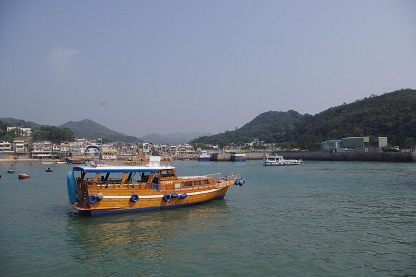 Private Day Tour Of Hong Kong: Lamma Island Including Transfer 2