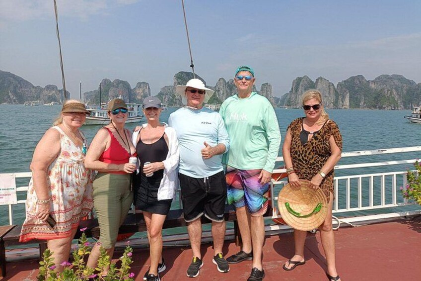 Shore Excursion: Amazing Day Cruise at Ha Long Bay 4