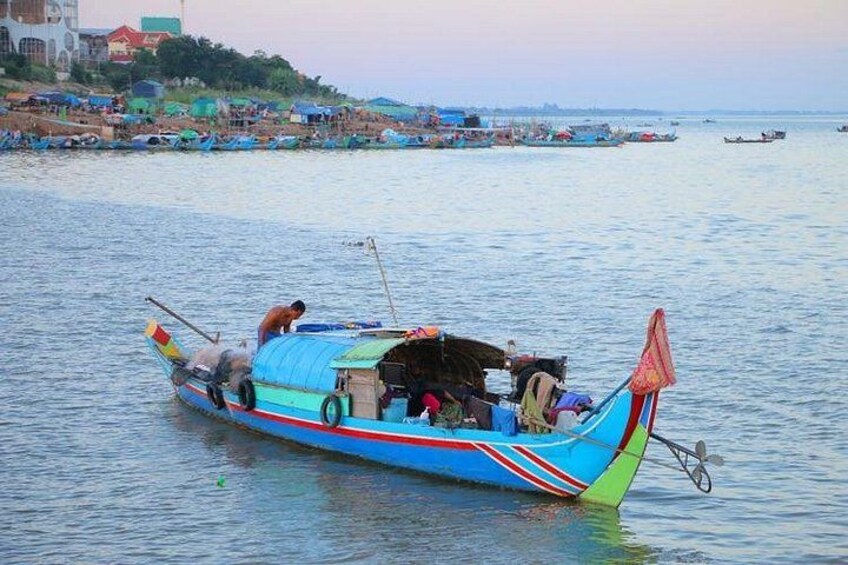 Sunset Cruise with unlimited beer & soft drinks -English speaking guide on board 2