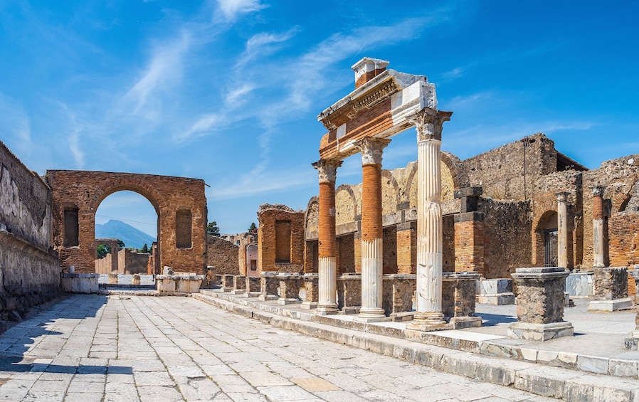 From Rome: Pompeii, Amalfi Coast and Sorrento Day Trip 1