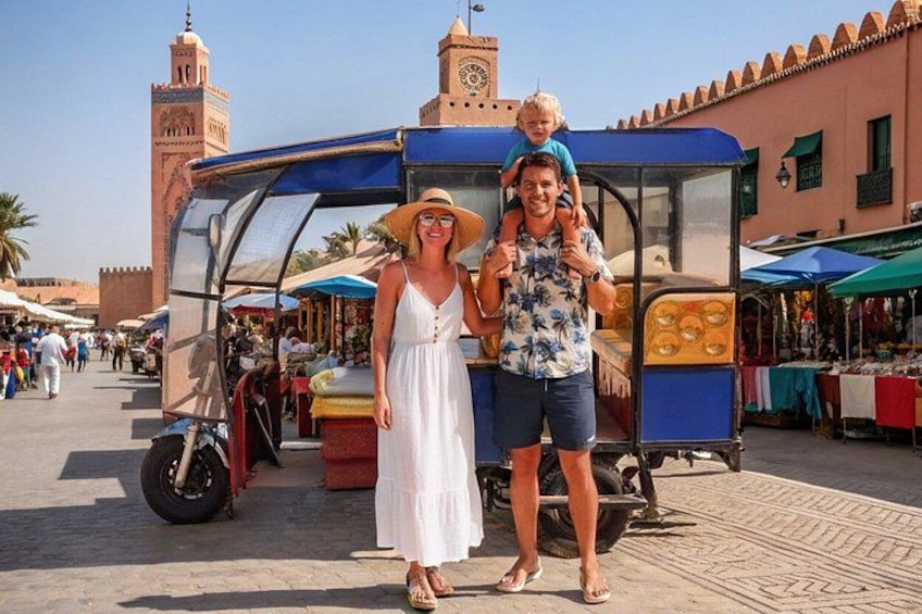 Tuk Tuk Marrakech tour private : Audio guide , Gift & Pastries 5