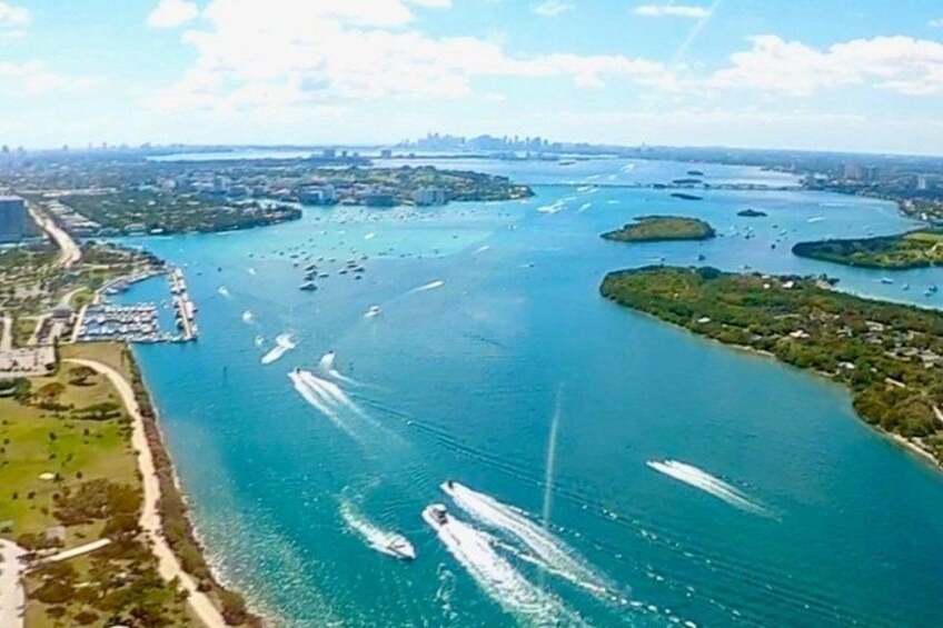 40-Minute Private Luxury Miami Beach Airplane Tour 2