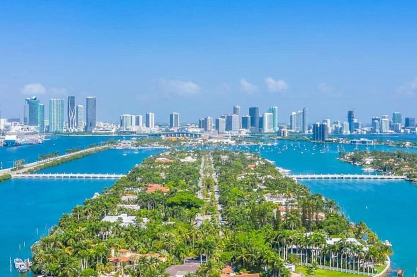 40-Minute Private Luxury Miami Beach Airplane Tour 2
