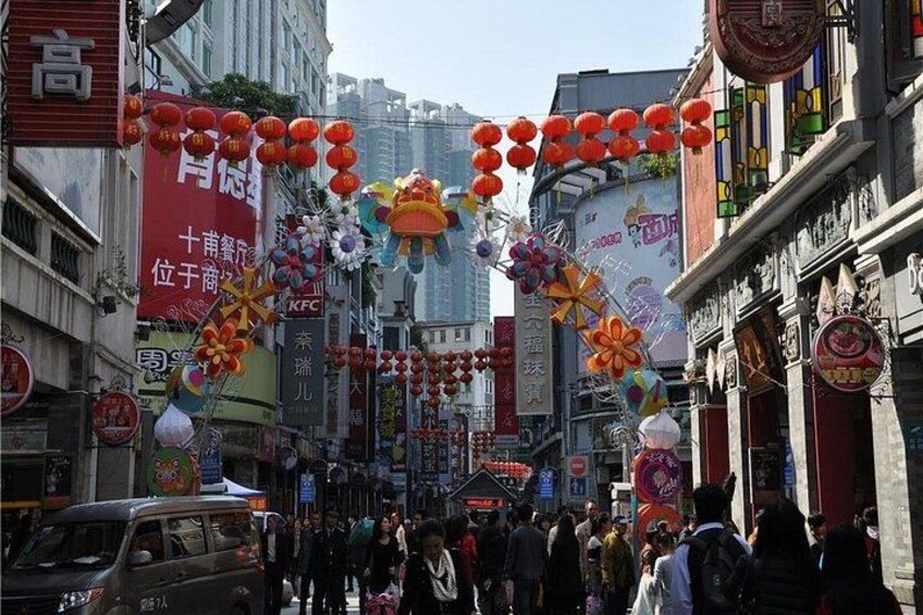 Guangzhou Night Walking and Food Tour: Led by Local Cantonese 2