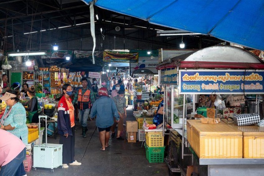 Thai Street Food & Morning Market Walking Tour in Hua Hin 4