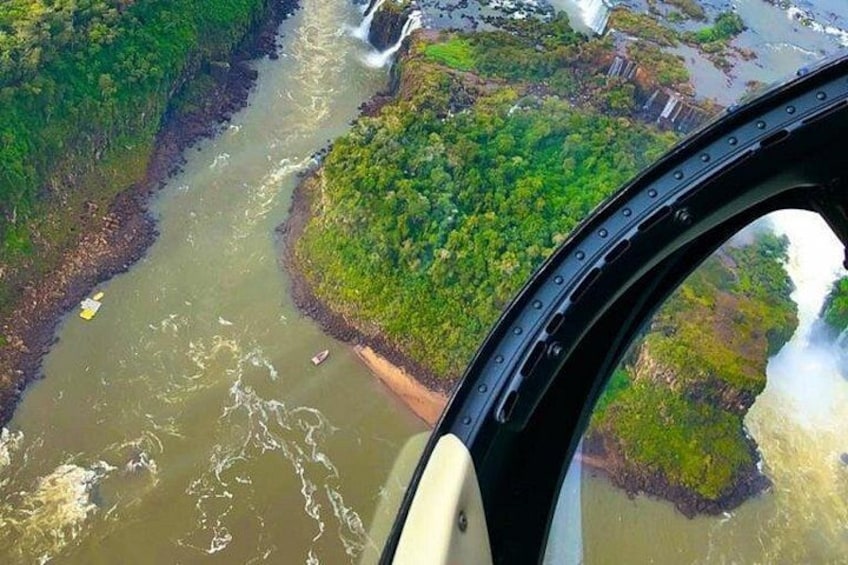 Helicopter over the Falls 2