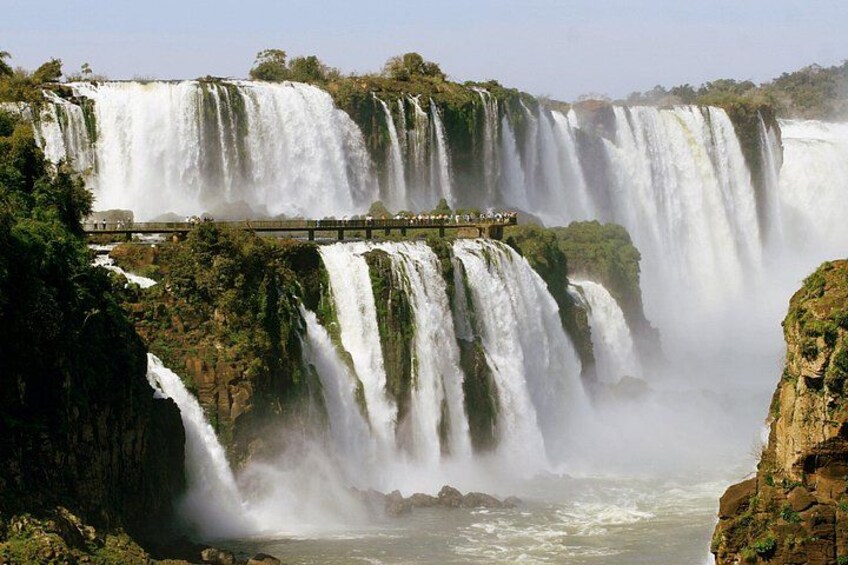 Iguazu Falls Saver Package! Both sides excursions & transfers 2