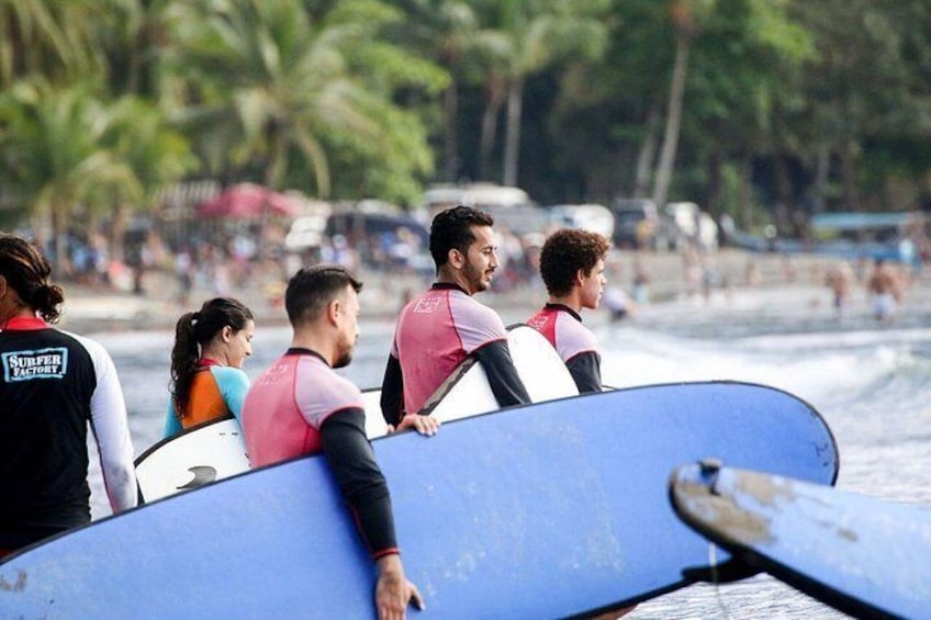 Surf Lessons with Pro Team in Jacó 4
