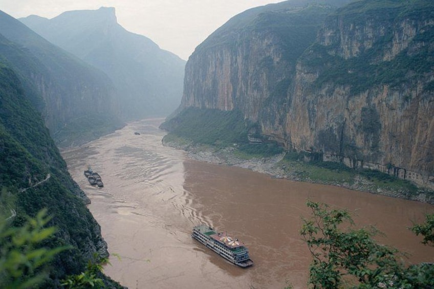 Yangtze River Cruise from Yichang to Chongqing Upstream in 5 Days 4 Nights 2