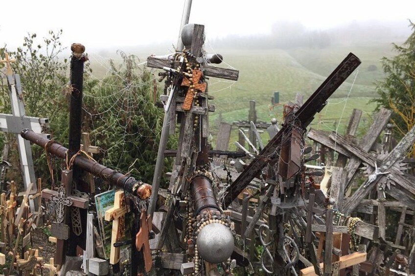 Sunrise at the Hill of Crosses - 2 countries in 1 day 2