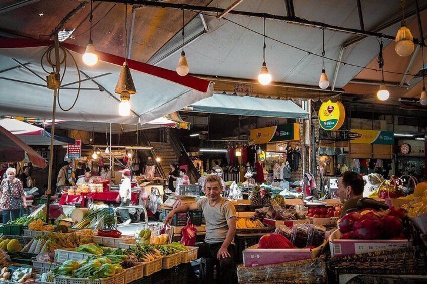 Private Keelung Cultural Walk: Markets, Streets & Local Life 2