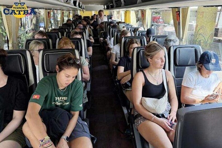 Bus Cat Ba island to Ha Noi 5