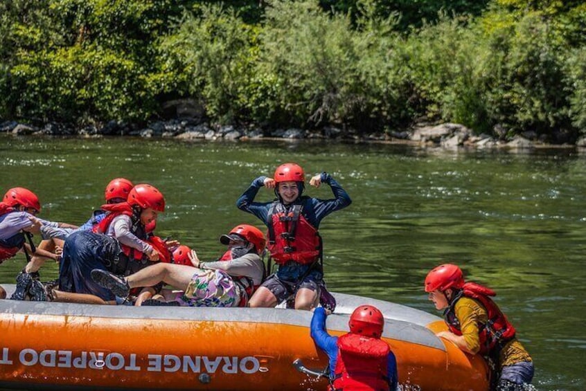 Full-Day Rogue River Hellgate Canyon Raft Tour