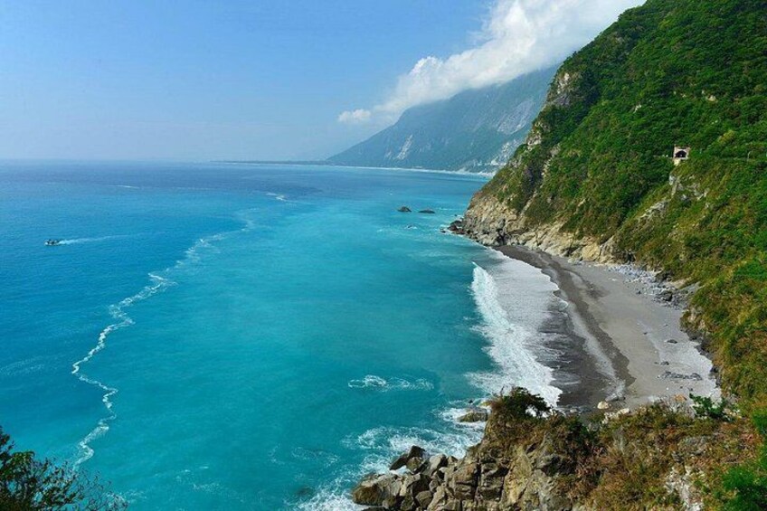 Private Taroko Gorge & Hualien Highlights Tour with Local Expert 2