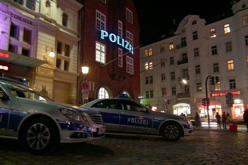 English Reeperbahn Tour - St. Pauli Nightwalk (min.2) 2