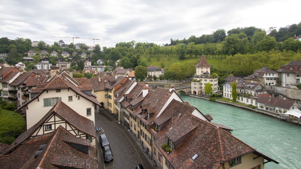 Architectural Walk of Bern with a Local 2