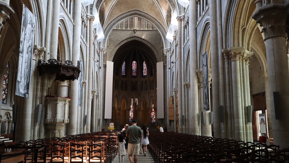 Art and Culture in Lausanne with a Local 2