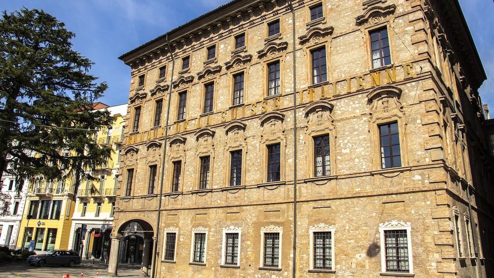 1 Hour Private Walk of Lugano with a Local 5