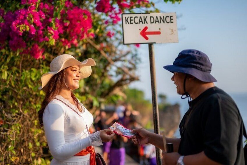 Uluwatu Sunset & Kecak Fire Dance – Private All-Inclusive Tour 4