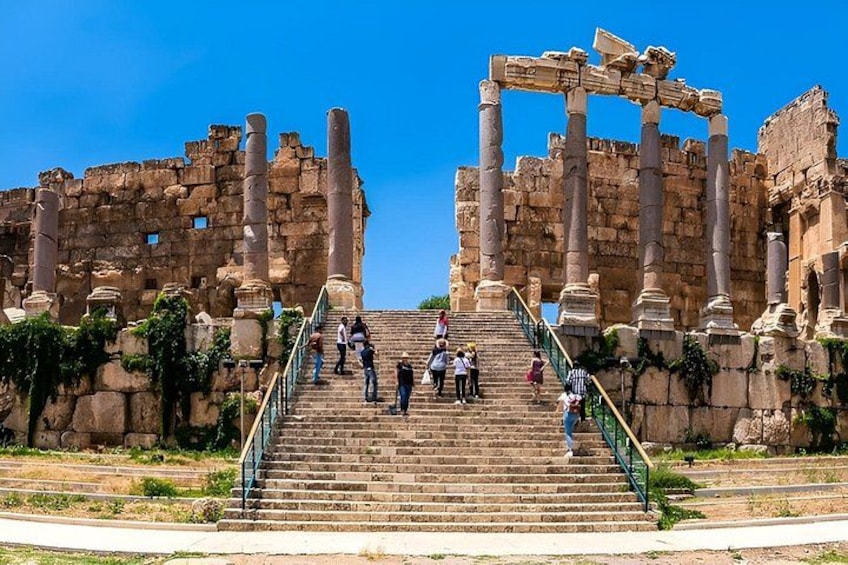 Bekaa Valley Small Group Tour: Baalbek, Anjar & Wine Tasting 4
