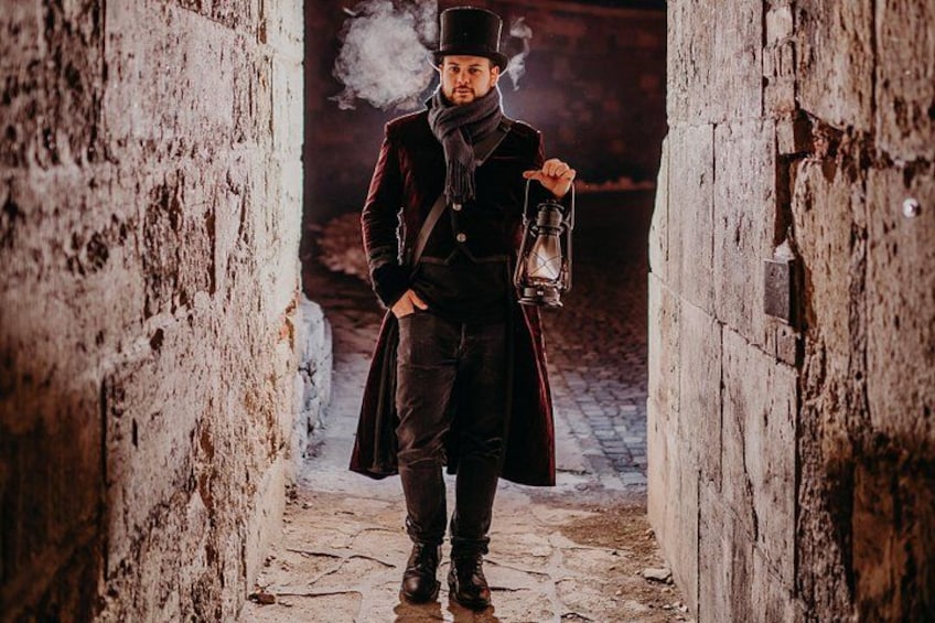 Buda Castle District Dark History, Legends and Vampire Night Tour 2