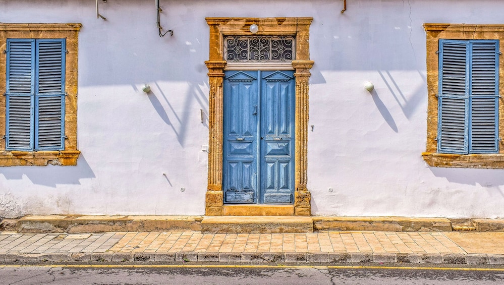 Photogenic Nicosia with a Local 4