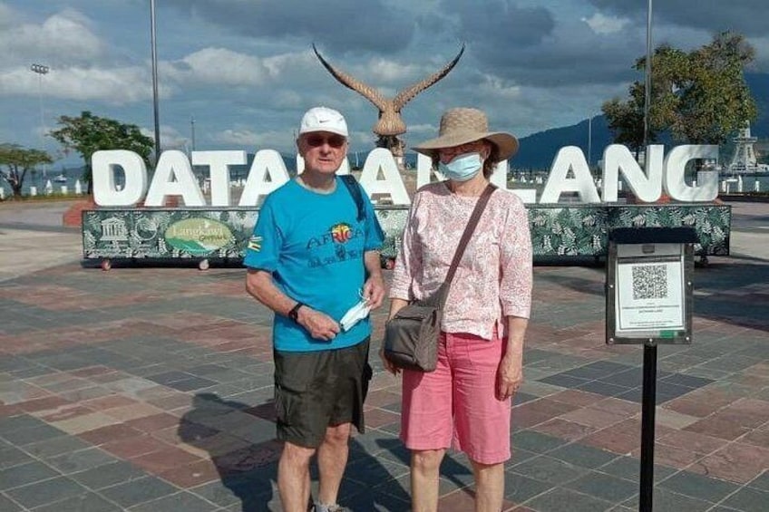 Langkawi Tour with SkyBridgewalk,Langkawi Cable Car,Oriental Village pass 3