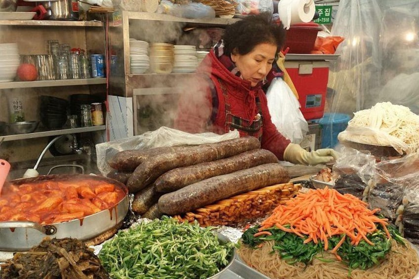 Korea Gwangjang Market_ Seoul Night Tour_PLK Travel 2