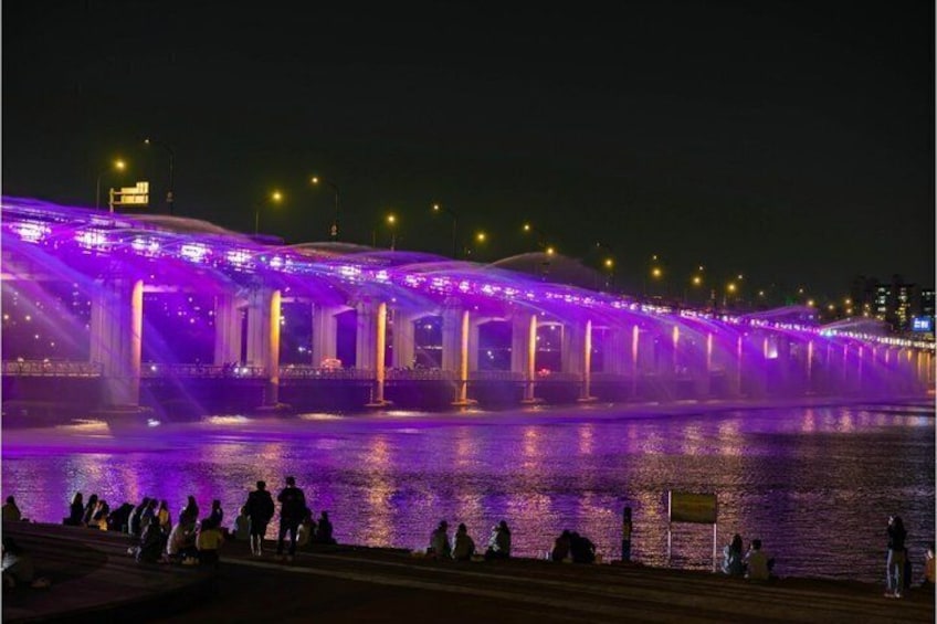 Seoul Night Tour (Gwangjang Market, Royal Palace and Naksan Park) 2