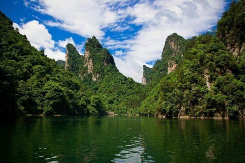 1-Day Private Tour to Glass Bridge & Grand Canyon & Baofeng Lake 2