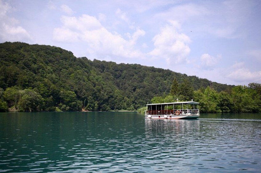 From Zadar: Plitvice Lakes Guided Day Tour with Tickets 3