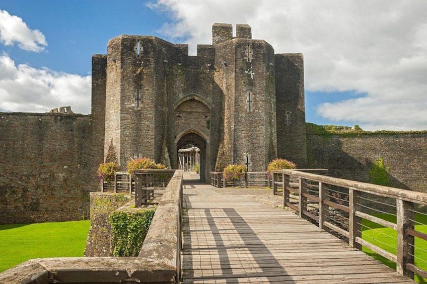 Caerphilly Castle, Caerphilly 2