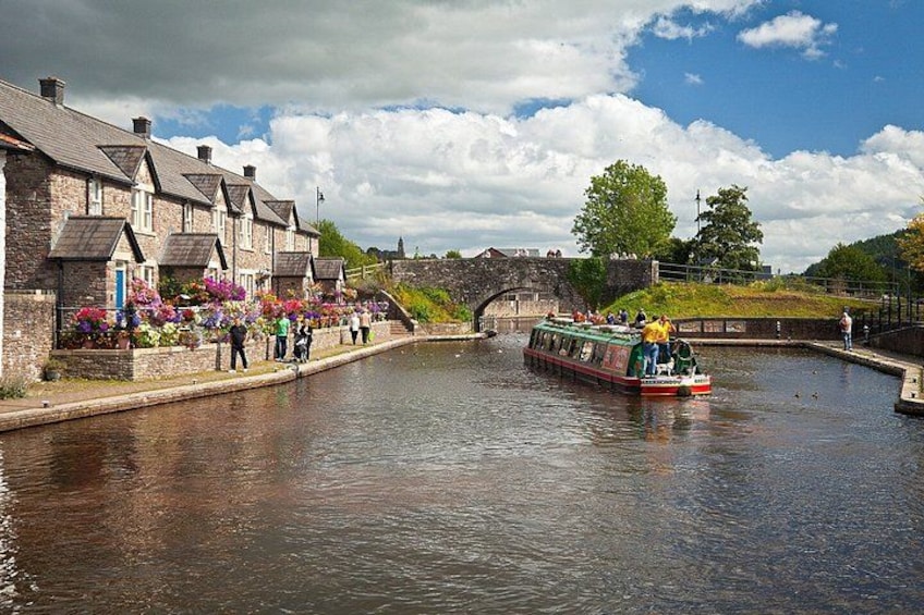 Cardiff: Welsh Castles, Mountains & Steam Railway Day Tour 3