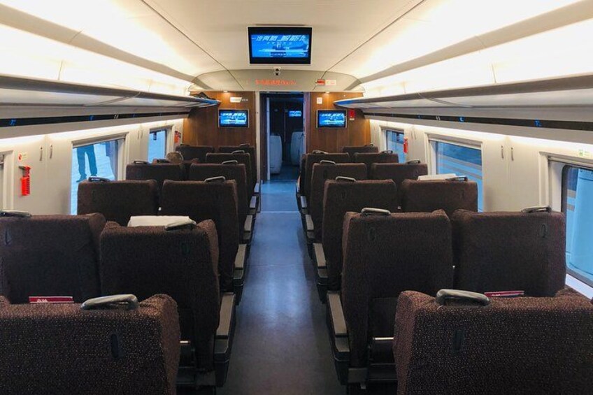 1st Class Seats Bullet Train 5
