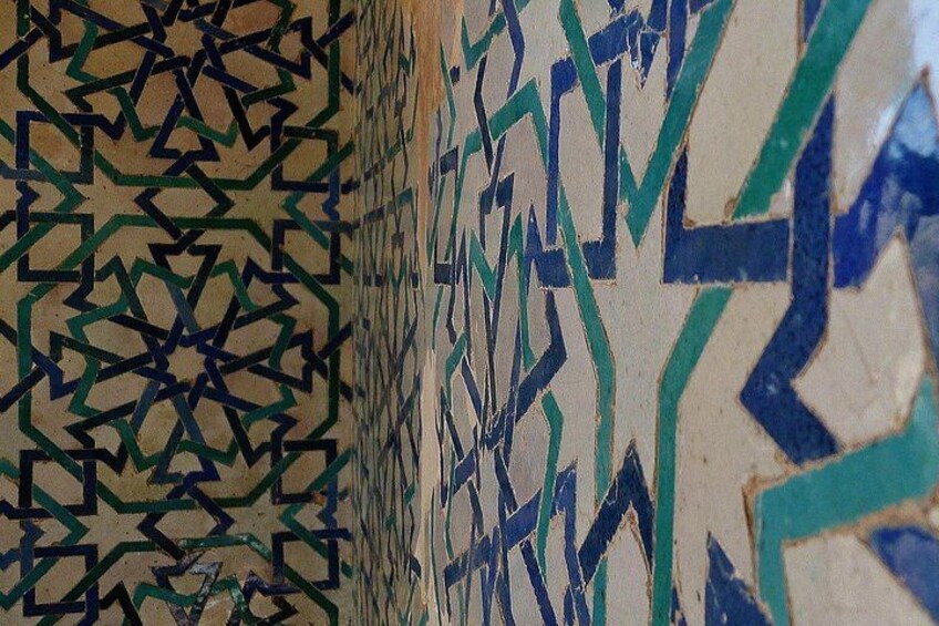 Alhambra &Charles Palace Guided Tour with Optional Nasrid Palaces 2