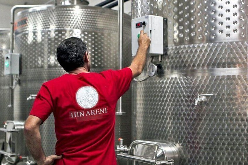 Group Tour: Lake Sevan, Hayravank, Noratus, Jermuk, winery 4