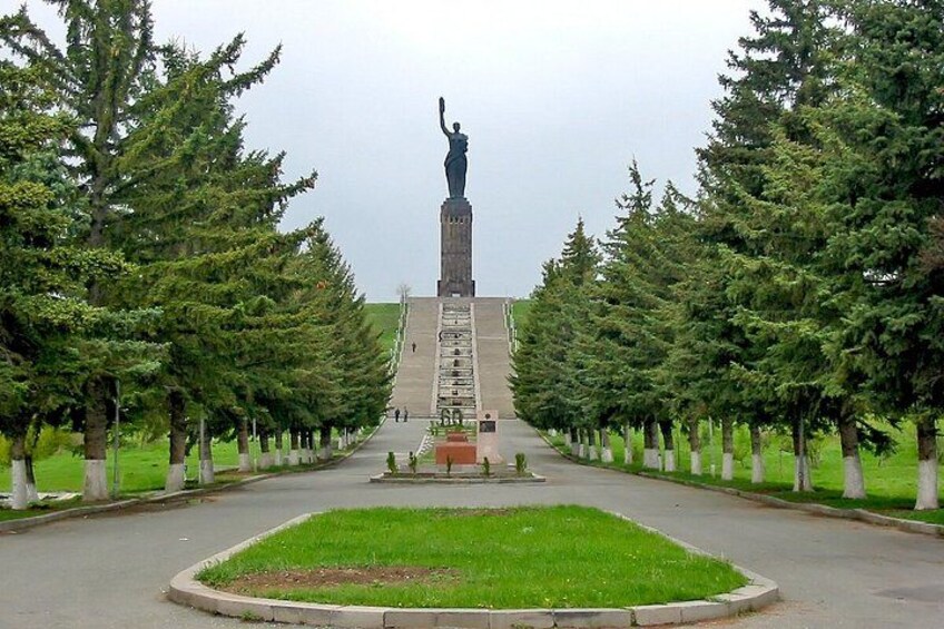 Private tour to Gyumri old town and Marmashen monastery 3
