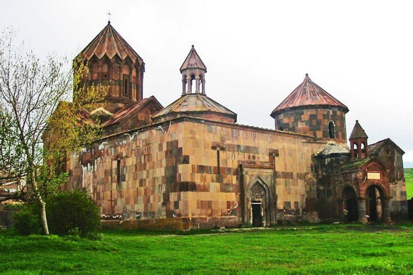 Group Tour: Gyumri (Urban Life museum, Black fortress, old town), Harichavank 4