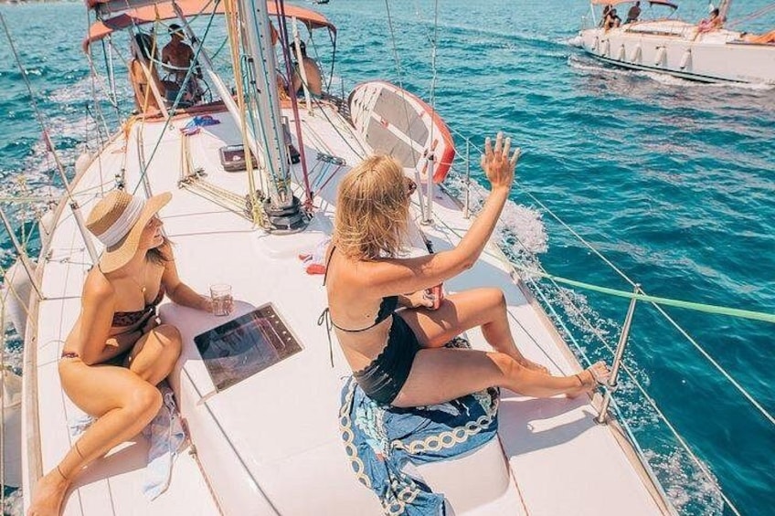 Half Day Sailing on a comfort yacht around Hvar and Pakleni islands- small group 4