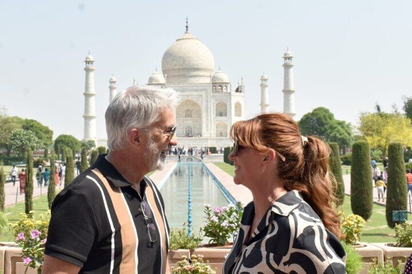 4-Day Taj Mahal Sunrise & Ranthambore Tour with 3 Safaris 4