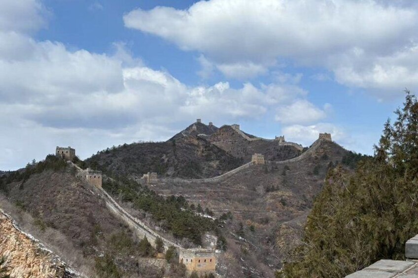 Jinshanling Great Wall Shared 7-Seat Van Transfer & Tickets 2