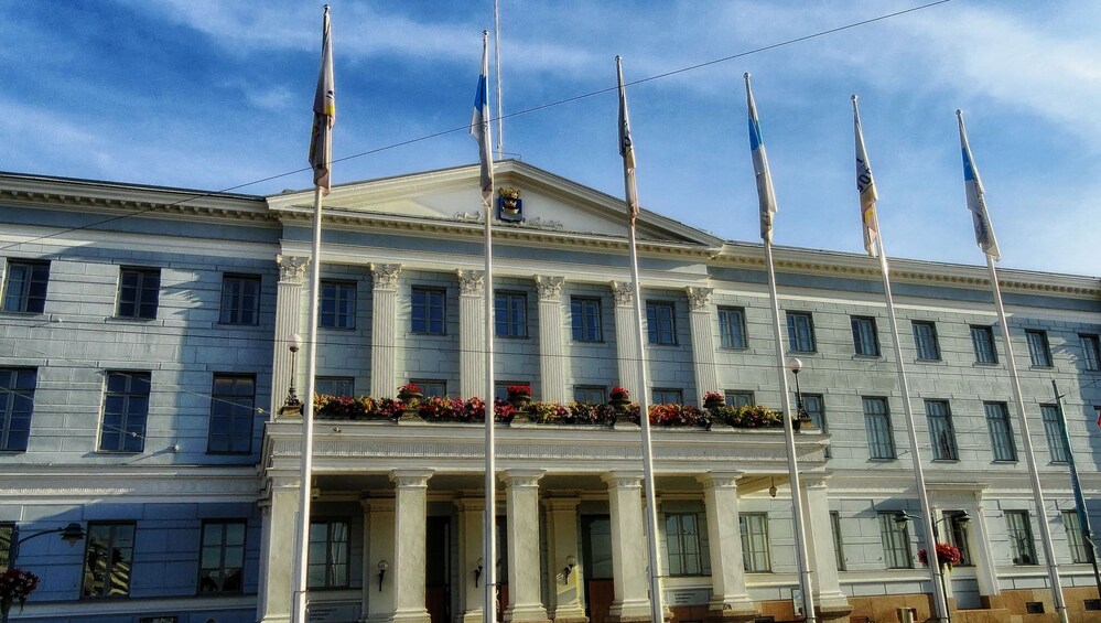 Discover Helsinki in 60 minutes with a Local 5