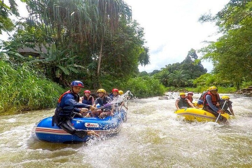 Whitewater Rafting 7 KM 3