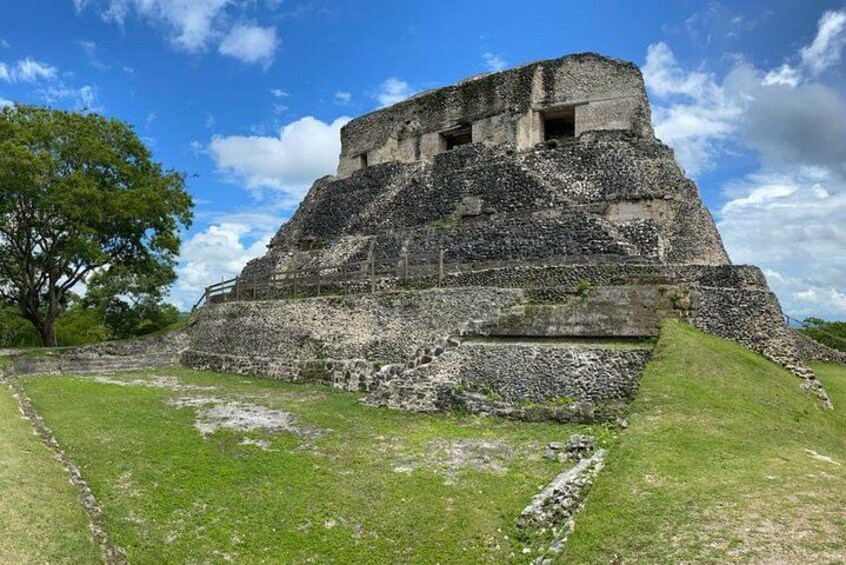 Private Xunantunich Mayan Ruin with local Lunch from Belize City 3