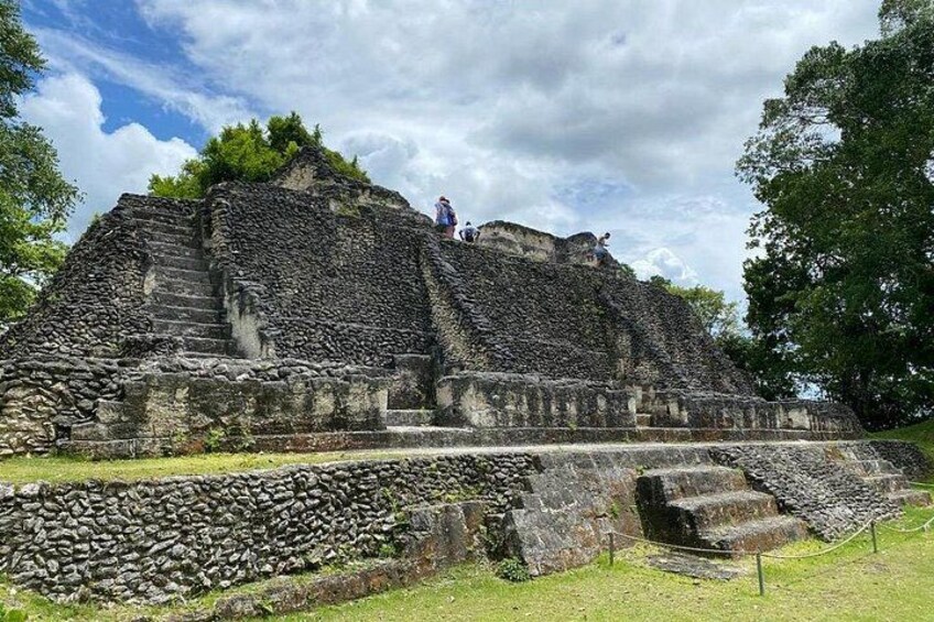Private Xunantunich Mayan Ruin with local Lunch from Belize City 4