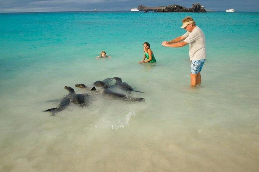 Galapagos- Santa Cruz Explorer 4 days 1