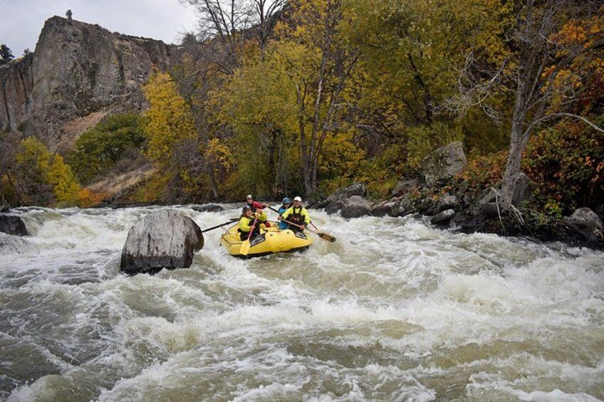 Rafting Kikacéki (Ward's) Canyon on the "New" Klamath. 3