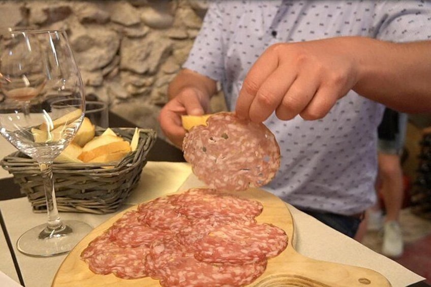 Wine Tasting in Historical Center of Lazise 5